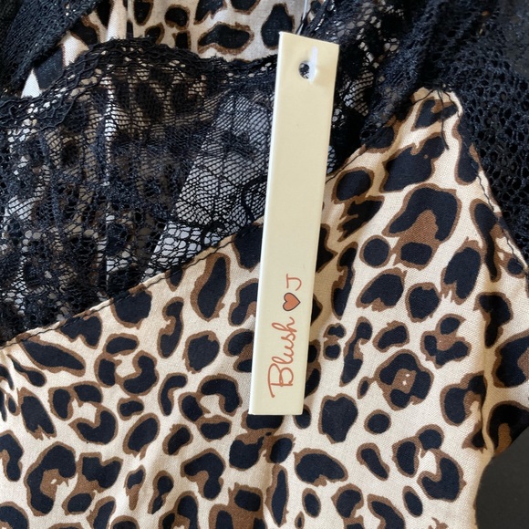 Leopard print blouse - Picture 8 of 9
